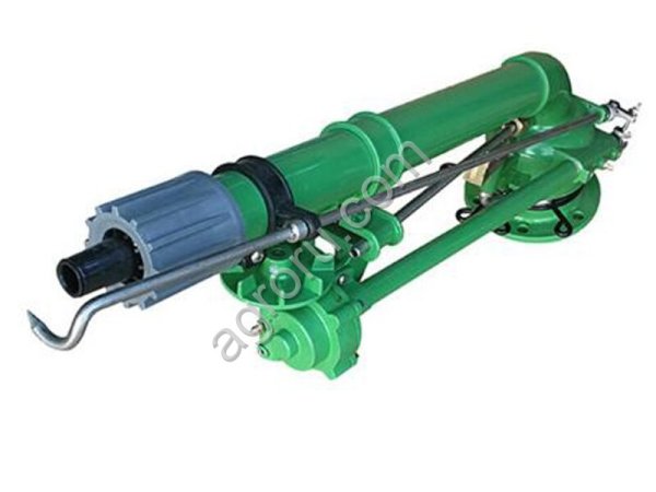 Спринклер диаметром полива до 106 метров.