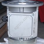 Моторы (электродвигатели) 0,37квт, 0,75квт, 1,1 квт на кормление и транспортировку корма Роксель