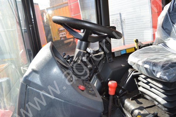 Экскаватор-погрузчик пэ-82-02