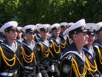 От запаха гнилой рыбы погибли украинские моряки