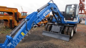 колесный экскаватор СТК EXL85J