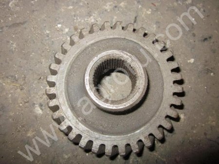 ШЕСТЕРНЯ ПРИВОДА ВЕНТИЛЯТОРА К-700