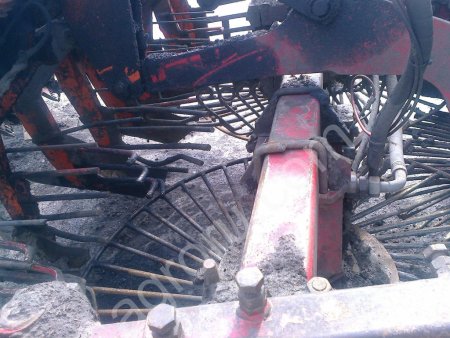 Комбайн свеклоуборочный