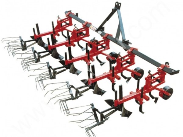 Культиватор-окучник для тракторов от 12 до 82 л.с.