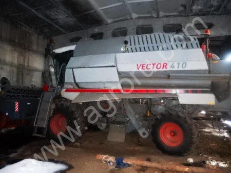 Вектор зерноуборочный рсм - 101 (+ 3 жатки )