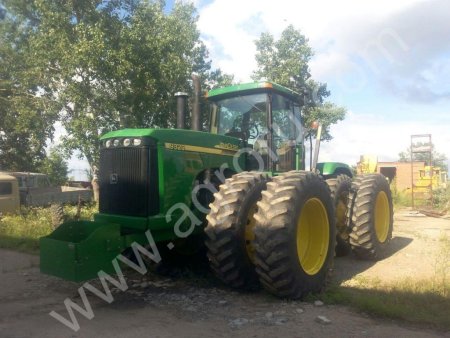 John Deere 9320