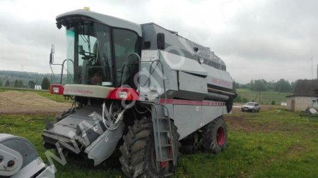 Комбайн 2008 года