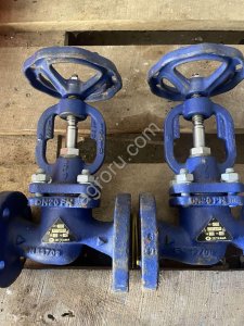 Клапан запорный Zetkama 215 Type 01 стальной фланцевый. Ду 20. Ру 40.