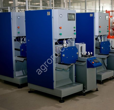 Полуавтомат выдува пэт-тары ПВ-400, 0.2-6.0л., 16Атм.