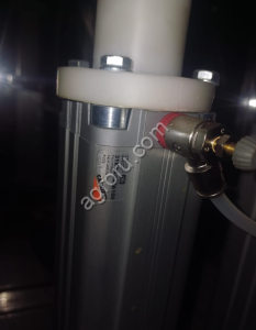 Вакуум-закаточная машина ВЗМ-1