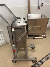 Мясорубка с автоматической подачей (La Minerva C/E 702)