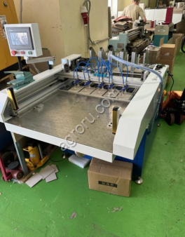 Машина для позиционирования сторонок WY480