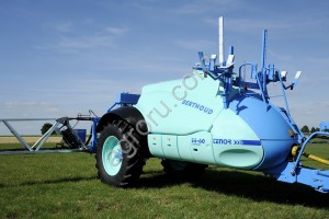 Прицепной опрыскиватель Berthoud Tracker 3200 DPA