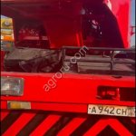 Автокран Kato KR-300S