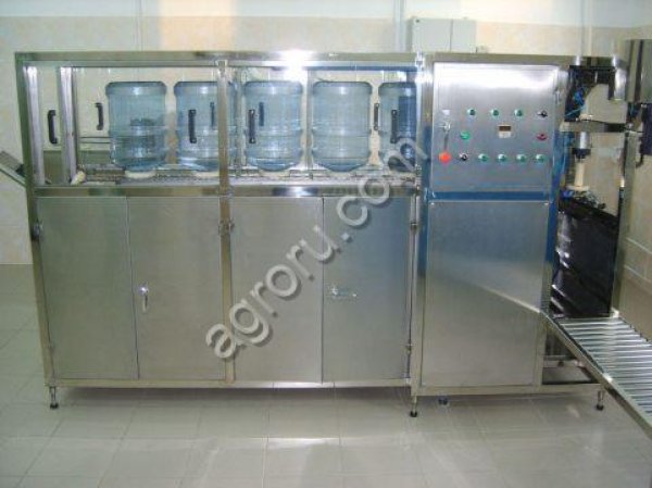 Мoнoблoк рoзливa питьeвoй вoды в 19 л. QGF-80, до 120 б/час