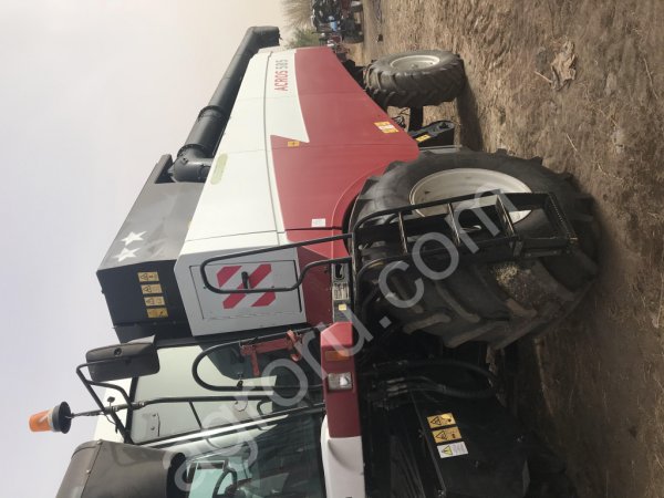 Комбайн Акрос 585