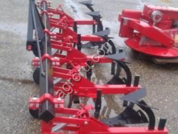 Ежи и окучник для прополки и удаления сорняка