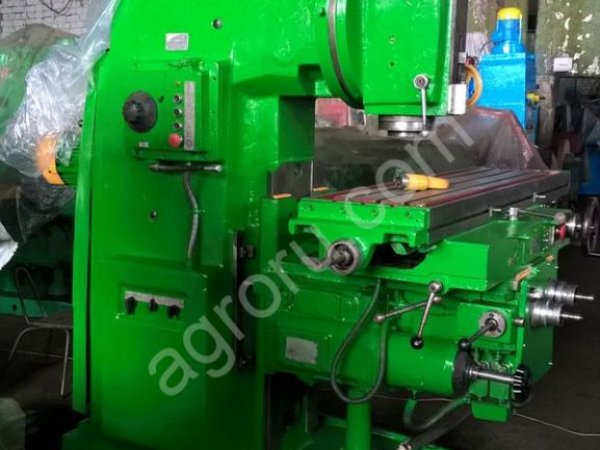 станки токарные , фрезерные