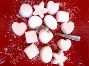 Линия производит кубики сахара-рафинада из сахара-песка