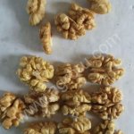 ядра грецкого ореха, белая бабочка.