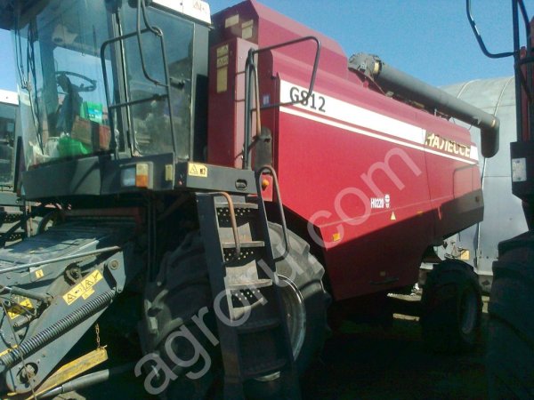 2 комбайна зерноуборочных самоходных КЗС 1218 - 29 «Палессе-1218»