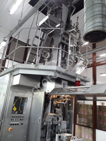 Автомат фасовочный Tetra Pak TBA-3 (вино, соки, молоко)