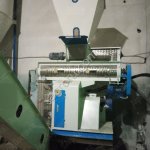 Пресс-гранулятор