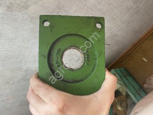 Запчасти для комбайна Джон дир 9640