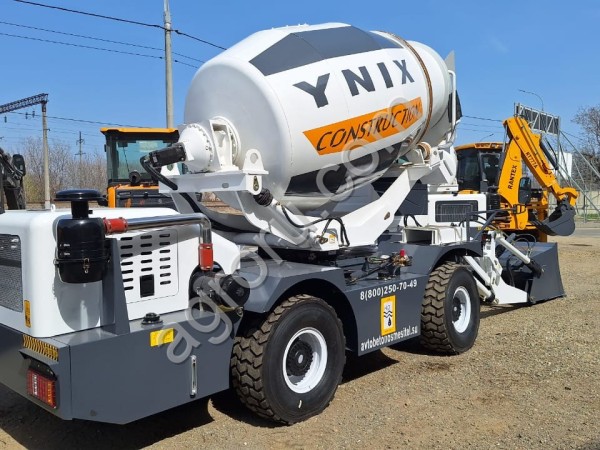 Бетоносмеситель с самозагрузкой YNIX QGMC3000