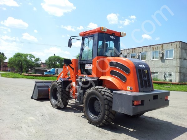погрузчик фронтальный NEO S300