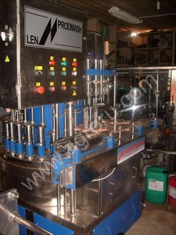 Машина розлива водки ЛПМ3, 6000 бут/час