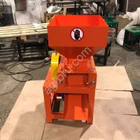 Плющилка для зерна. Зерноплющилка вальцовая