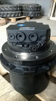 Редуктор хода в сборе с гидромотором