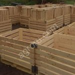 Деревянные контейнеры для яблок.