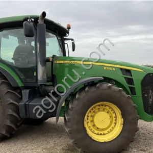 Трактор John Deere 8320R