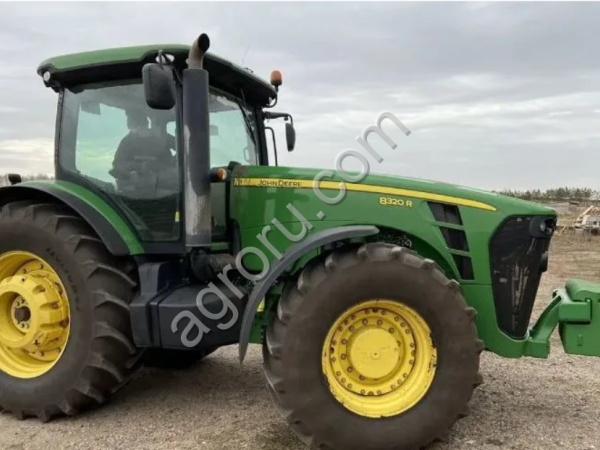 Трактор John Deere 8320R