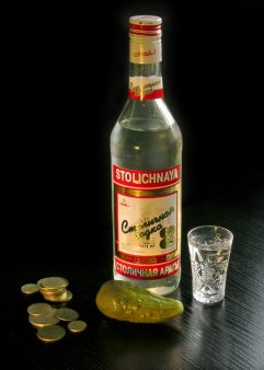 С нового года минимальная розничная цена на водку может составить 98 руб. за 0,5 л