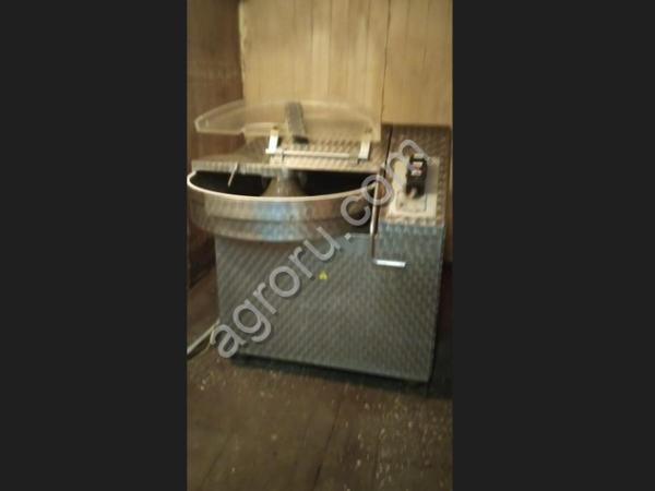Открытый куттер Duker 60 L