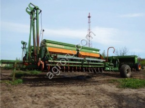 Посевной широкозахватный комплекс Amazone D9 -120