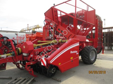 Прицепной 6-ти рядный свеклоуборочный комбайн Rooster 604