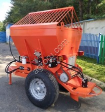 РАЗБРАСЫВАТЕЛЬ ПЕСКА ПРИЦЕПНОЙ А-415