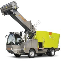 Миксер-кормораздатчик самоходный Storti Terrier SW160