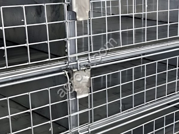 Прицеп тракторный для перевозки птицы