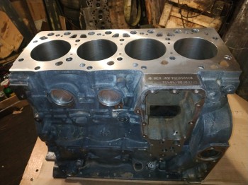 Двигатель Iveco на экскаватор погрузчик Case New Holland