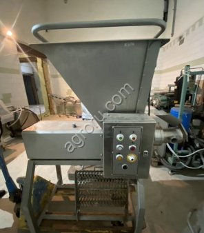 Cепаpaтop для обвалки мяса LIMA RM 30 S