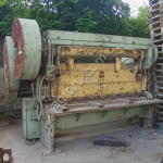 Ножницы гильотинные механические