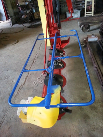 Косилка дорожная КРН-2.1 «Ракита-Киров»