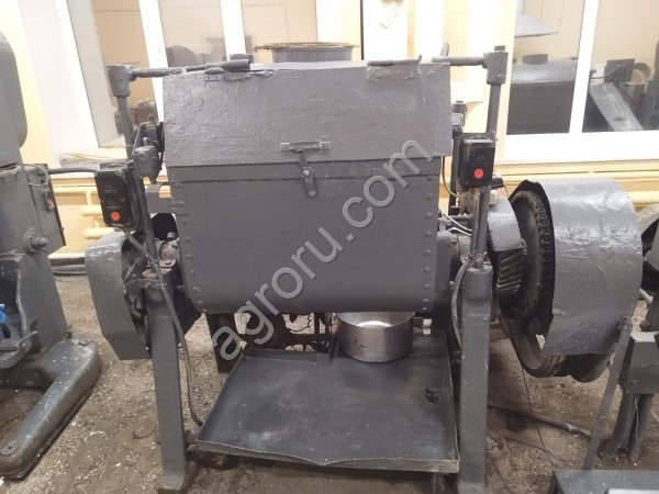 Горизонтальный тестомес ТМ-63, с Z- образными лопастями, 200л, 2шт