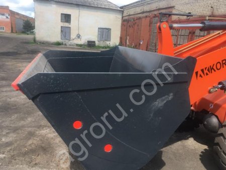 Фронтальный погрузчик Akkord 3000M