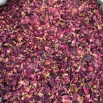 Лепестки роз